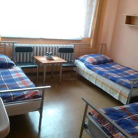 Auberge de jeunesse Pod Zielonym Kogutem à Duszniki Zdrój Chambre photo