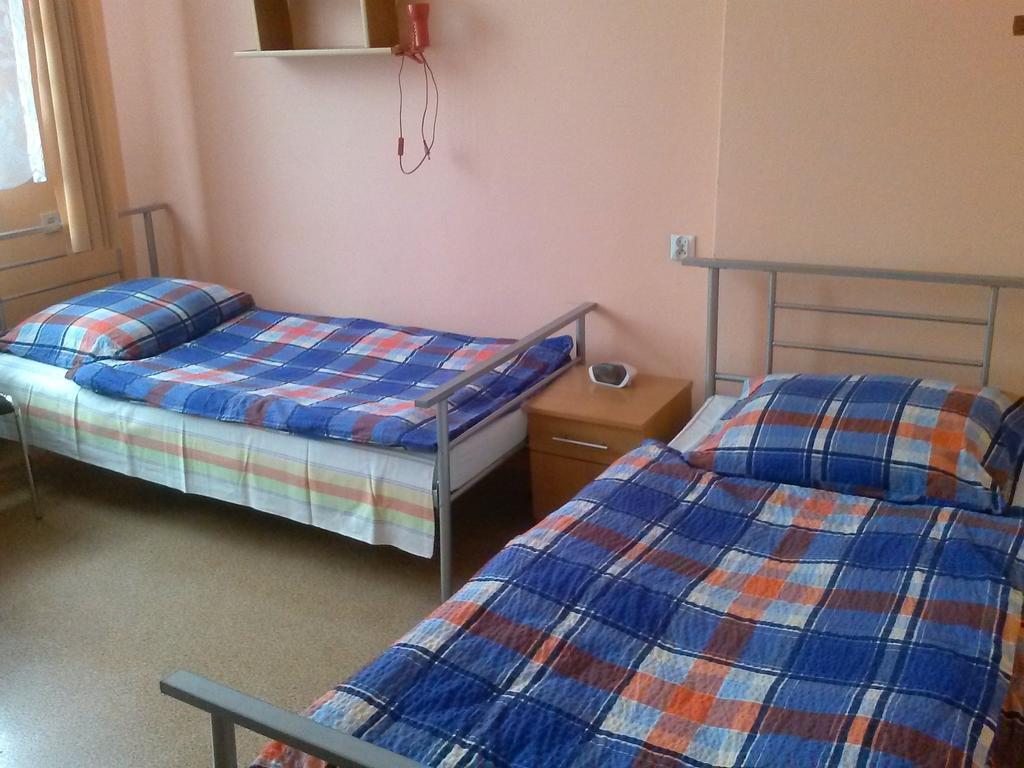 Auberge de jeunesse Pod Zielonym Kogutem à Duszniki Zdrój Chambre photo