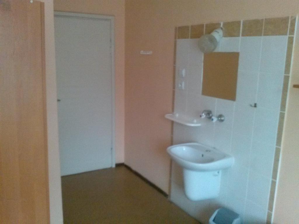 Auberge de jeunesse Pod Zielonym Kogutem à Duszniki Zdrój Chambre photo